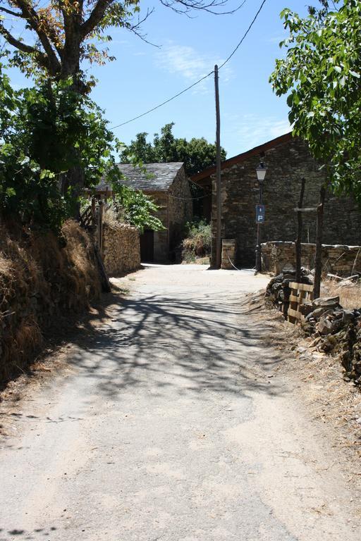 Hotel Rural Santa Cruz Santa Cruz de los Cuerragos Екстер'єр фото