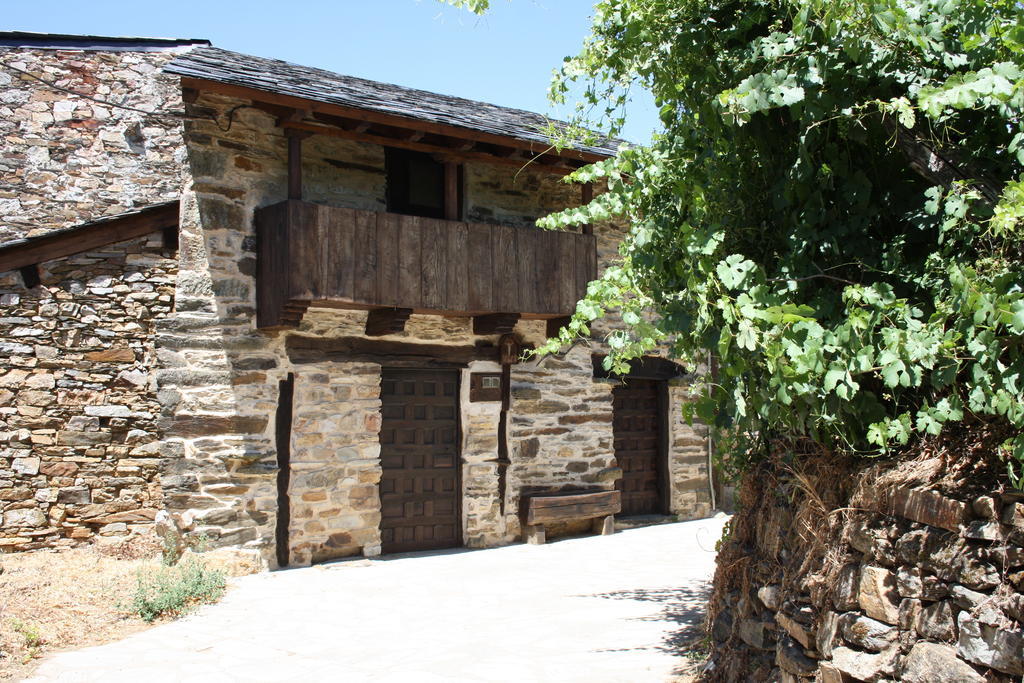 Hotel Rural Santa Cruz Santa Cruz de los Cuerragos Екстер'єр фото